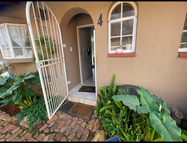 2 BEDROOM TOWNHOUSE FOR SALE IN NORKEM PARK
